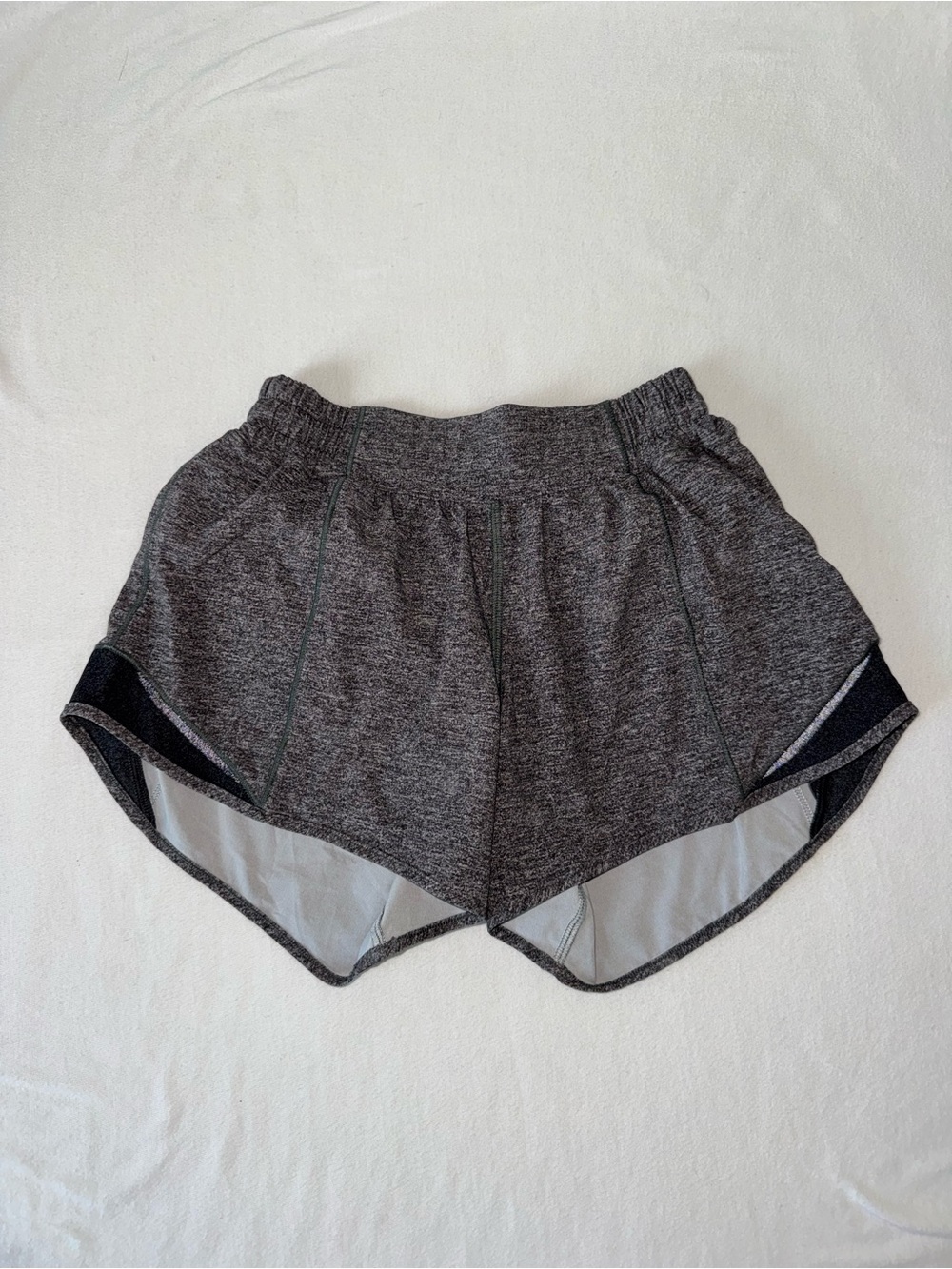 Lululemon Hotty Hot Shorts II - Long 4”